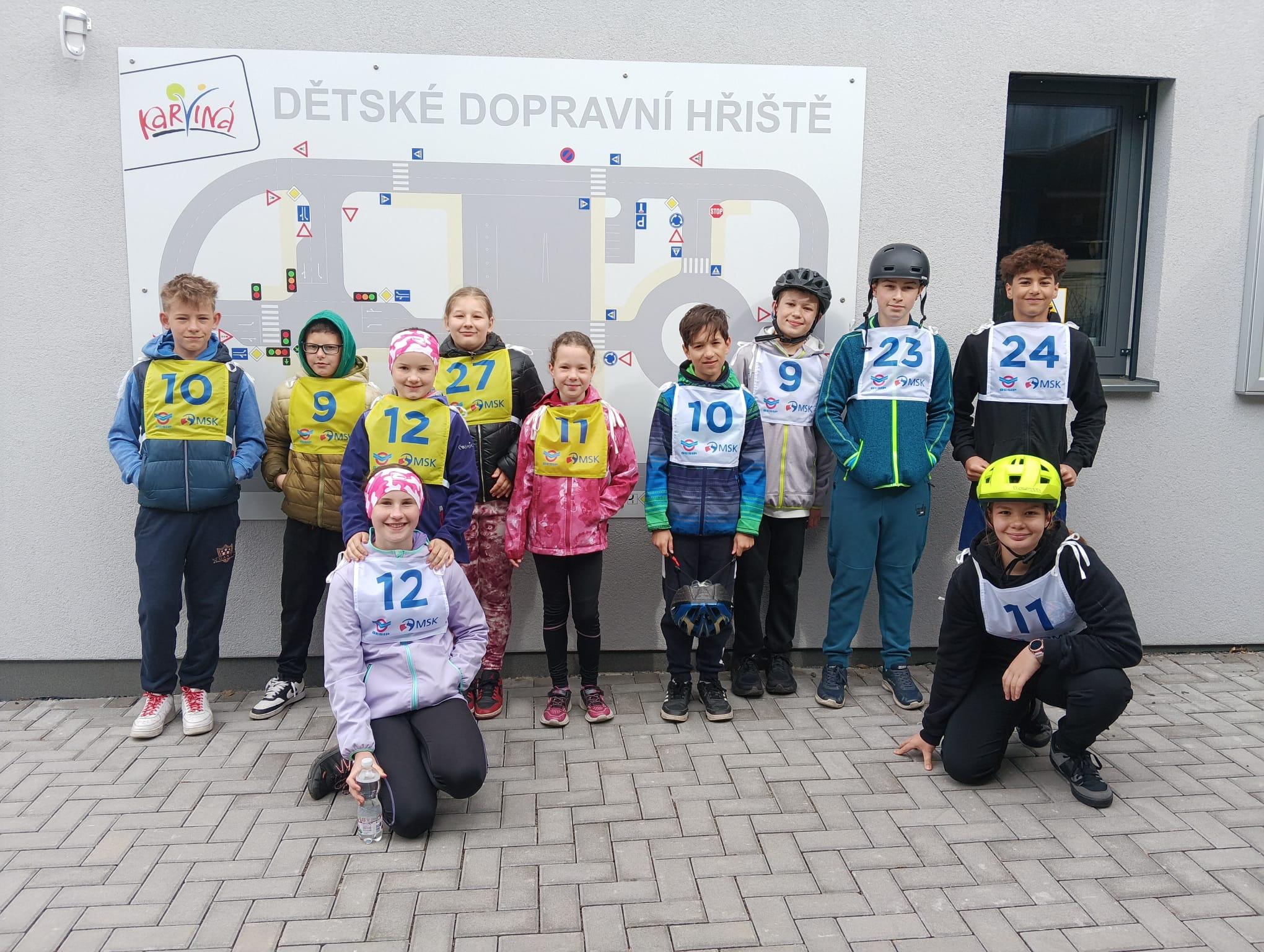 71d35e22-0517-450a-a55b-d7e821054f3e